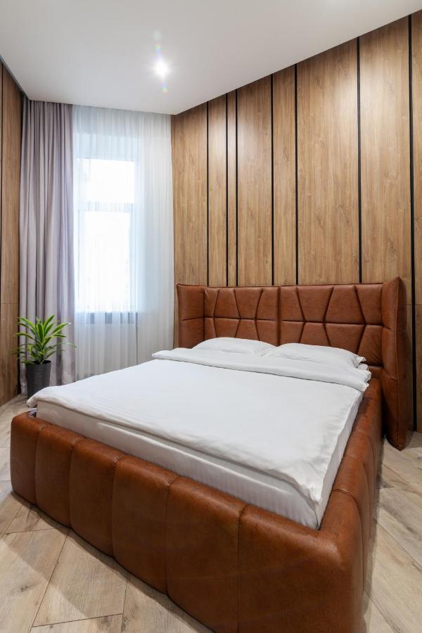 Royal Vip Apartment On Leontovicha 5 Lviv Luaran gambar