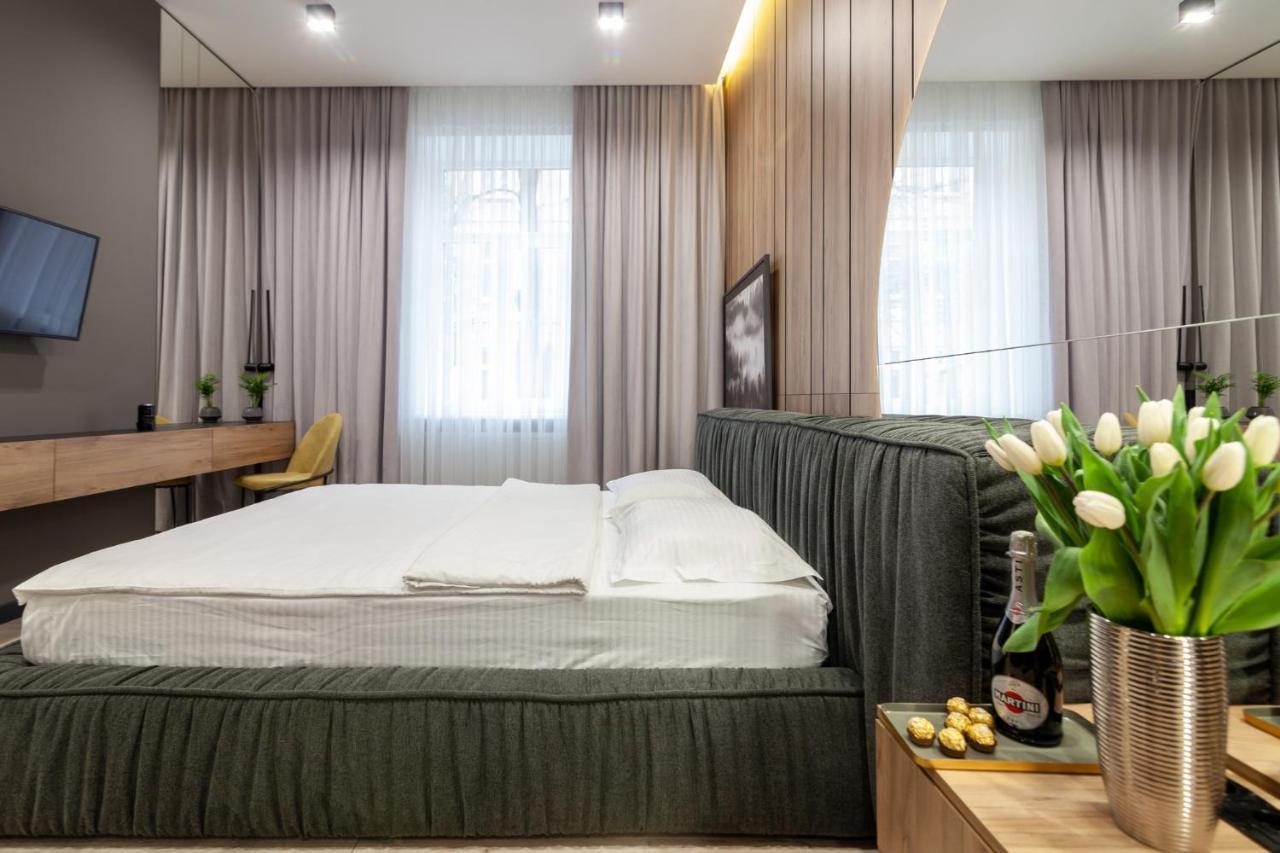 Royal Vip Apartment On Leontovicha 5 Lviv Luaran gambar